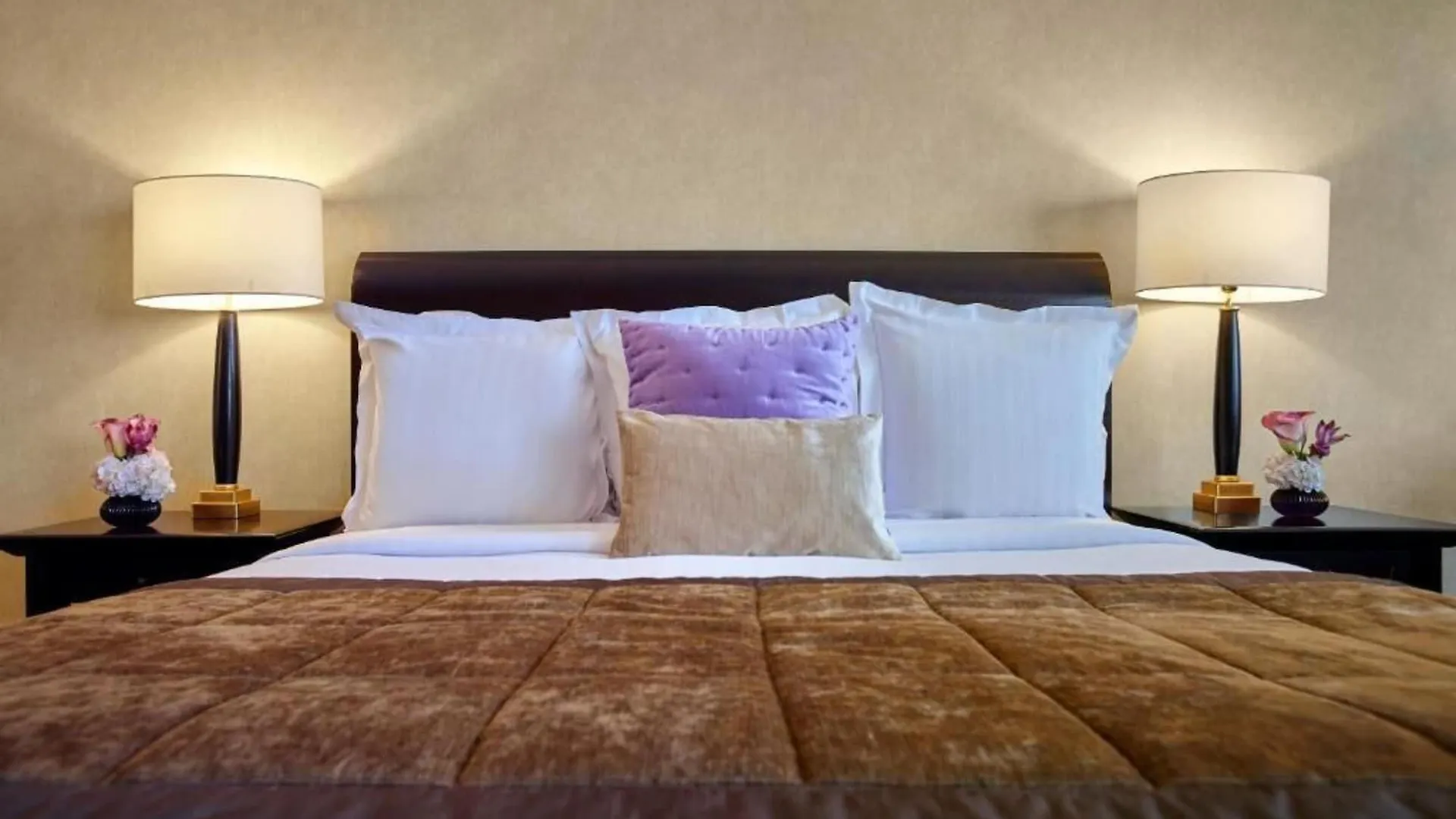 Warwick Champs-elysees 4* Paris