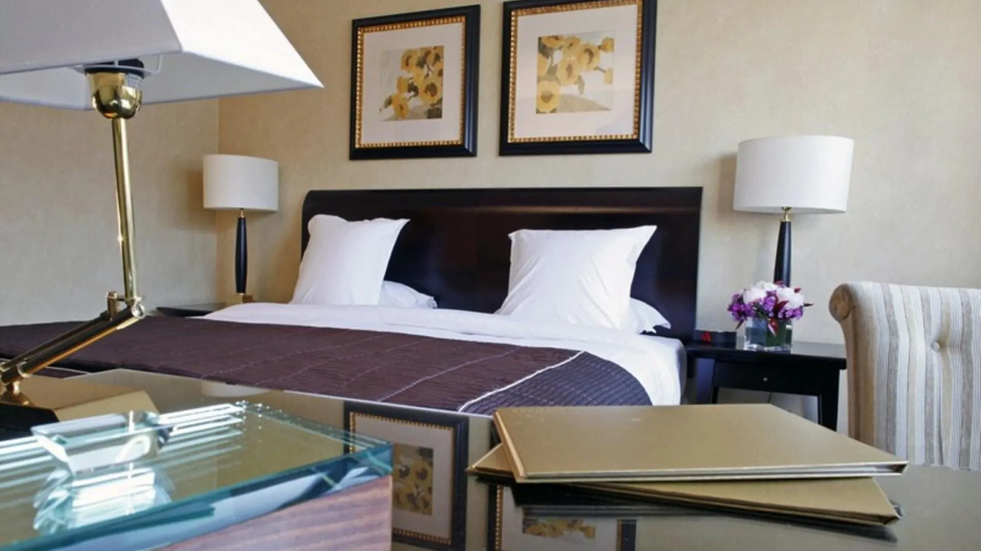 Hotel Warwick Champs-elysees 4*