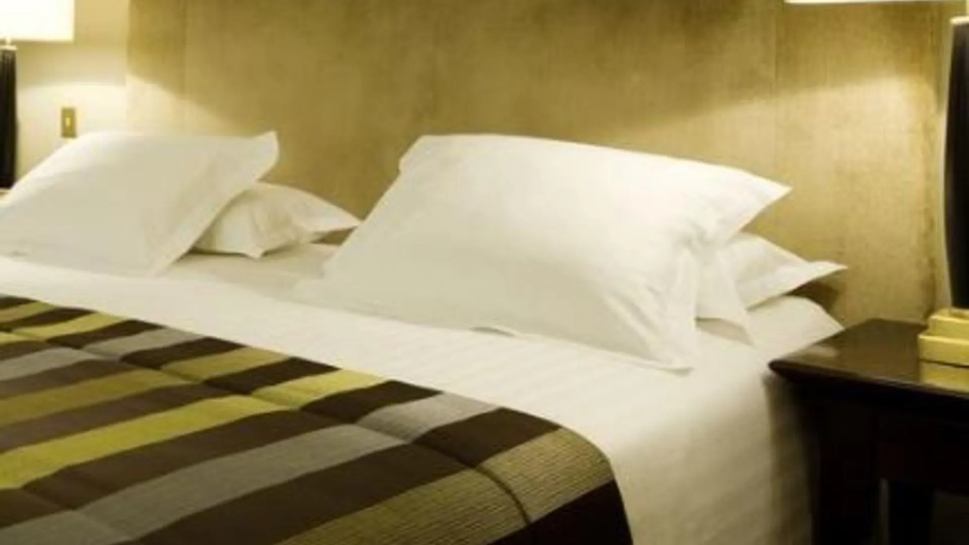 Warwick Champs-elysees 4* Paris