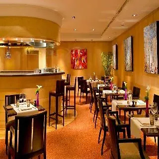 Warwick Champs-elysees 4*